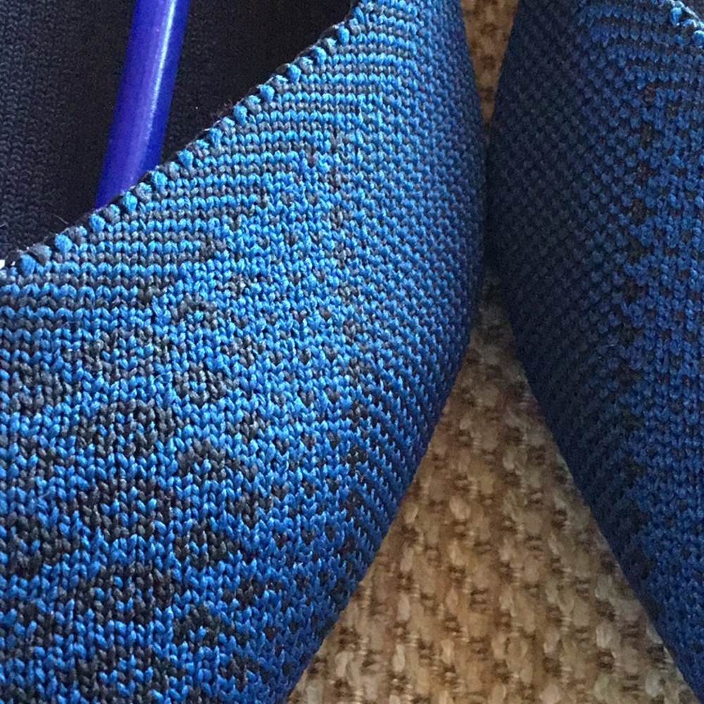 NWOT Rothy’s Point Flats in Blue/Black Python Print - Picture 2 of 5